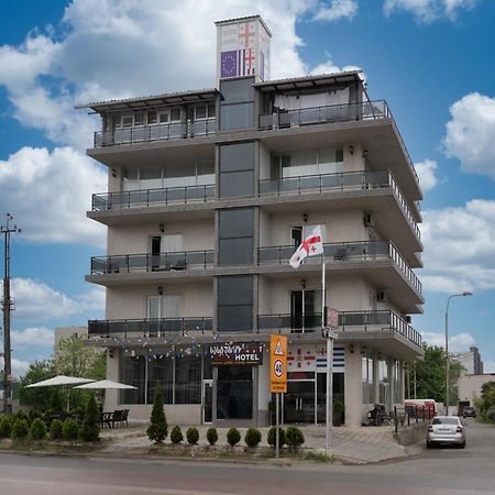 Hotel Carleone Batoumi Extérieur photo