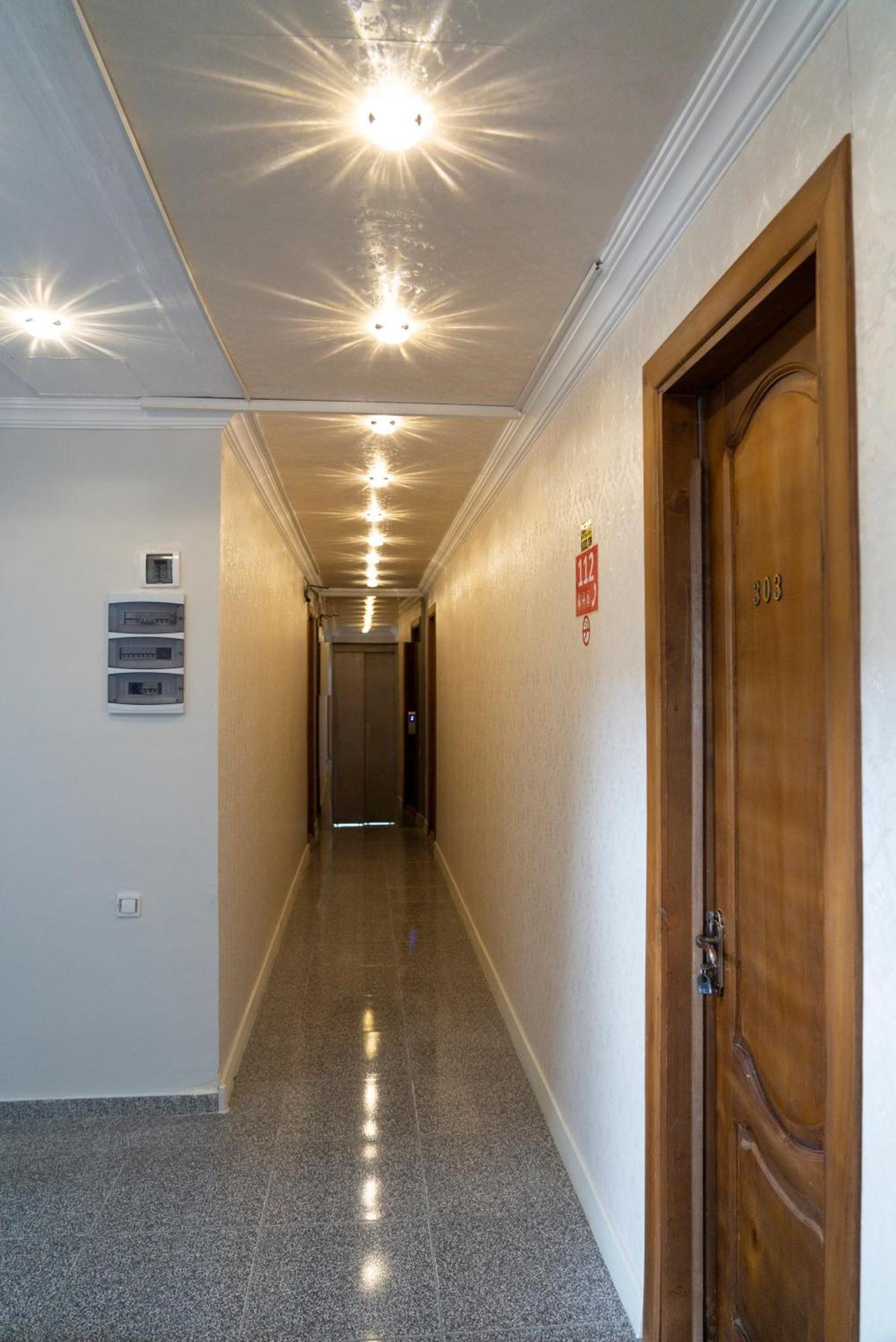 Hotel Carleone Batoumi Extérieur photo
